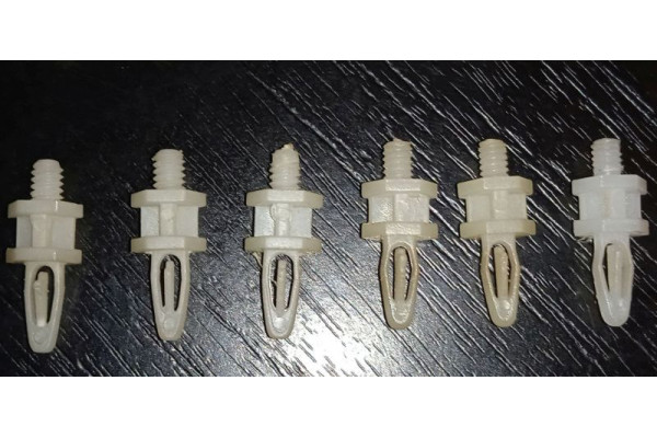 Distantier pentru placa de baza PC, h=6mm, Øext=hdd, plastic, alb, Second Hand