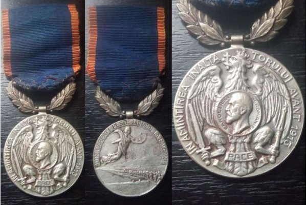 Medalie In Amintirea Inaltatorului Avant - Carol I Rege al Romaniei - Pace - Din Carpati peste Dunare la Balcani (Veche)