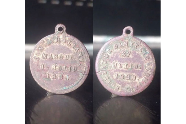 Medalion Medalion de botez - 1 JULIU 1880 (Vechi)