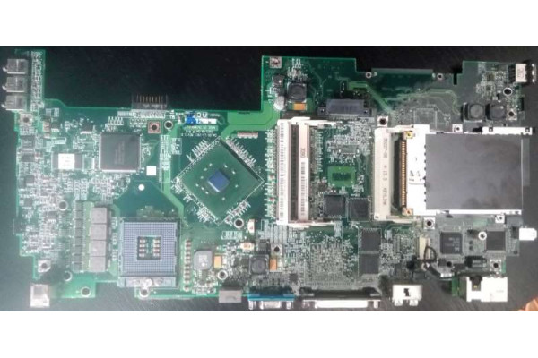 Placa de baza laptop pentru Toshiba Satellite P15-S470 (Second-Hand)