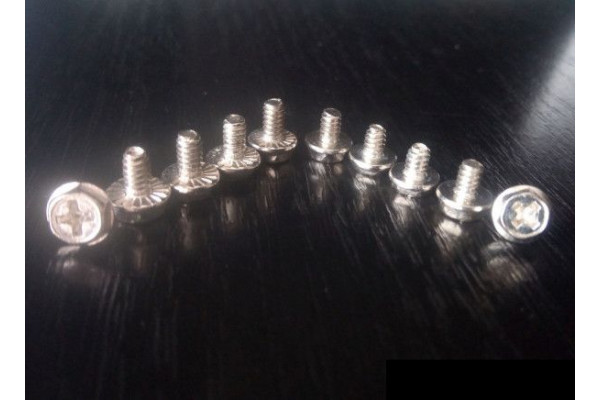 Surub pentru hard disk, carcasa, sursa, placa de baza PC, Øext=hdd, Second-Hand