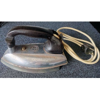 Fier de calcat Electromures FC 1958, 450W, din perioada comunista, Vintage